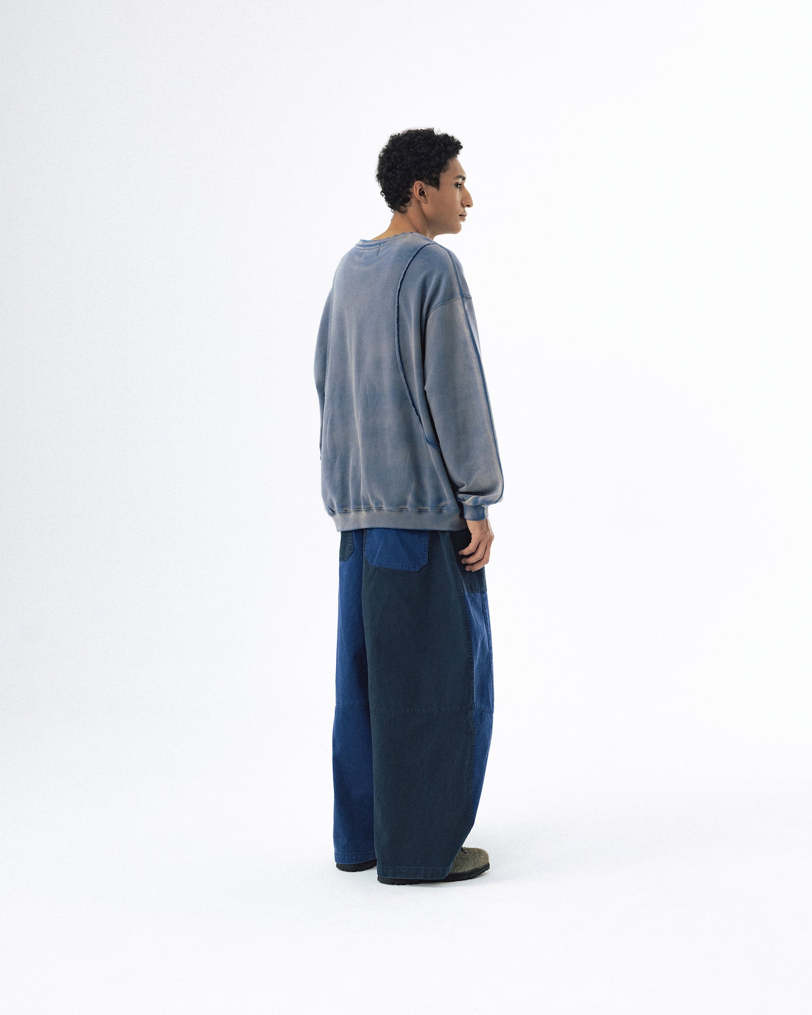 Curved Panel Washed Sweat Shirt - Blue