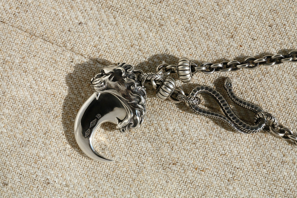 Barbary Lion Claw
