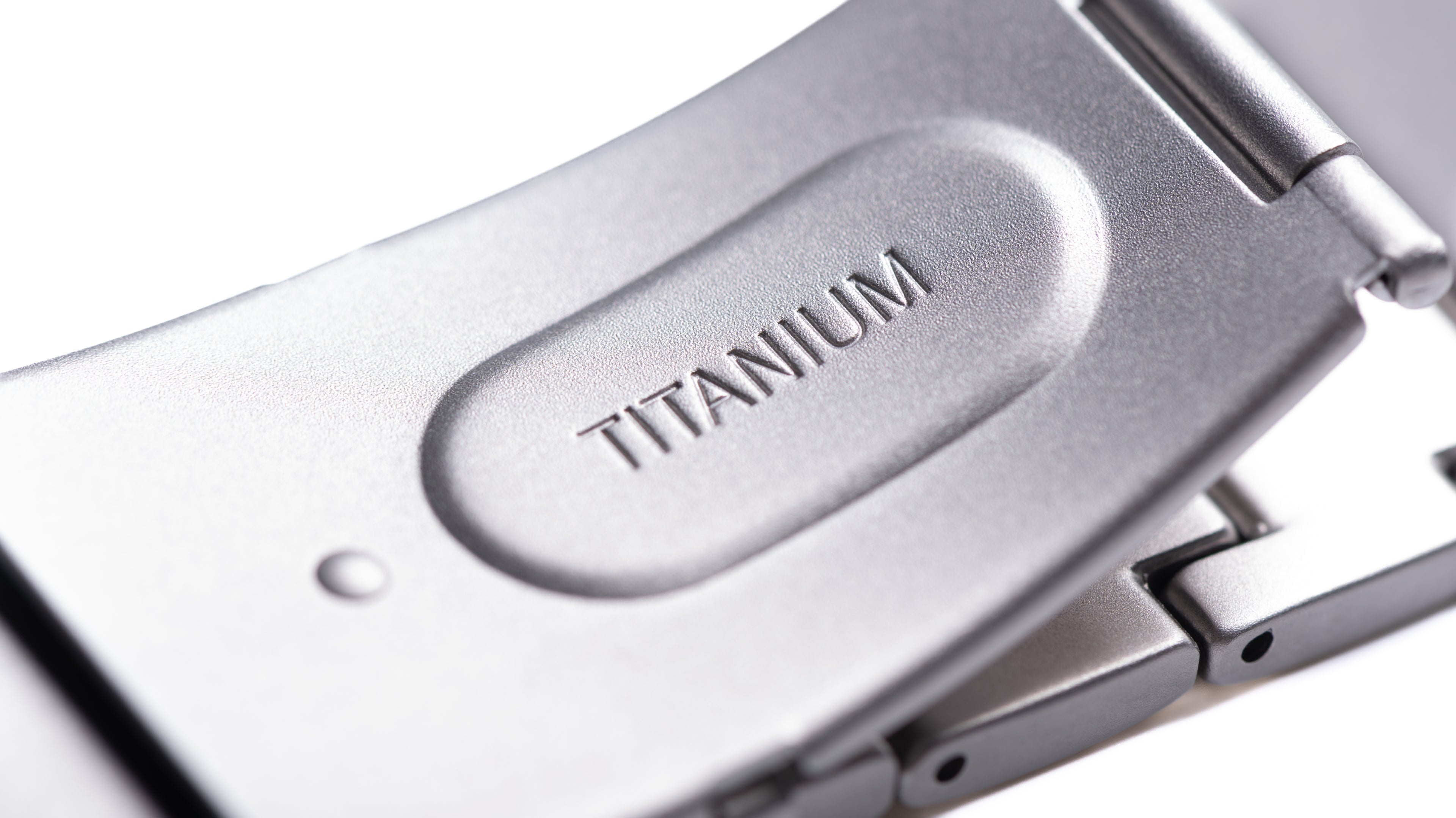 AVL III - Titanium